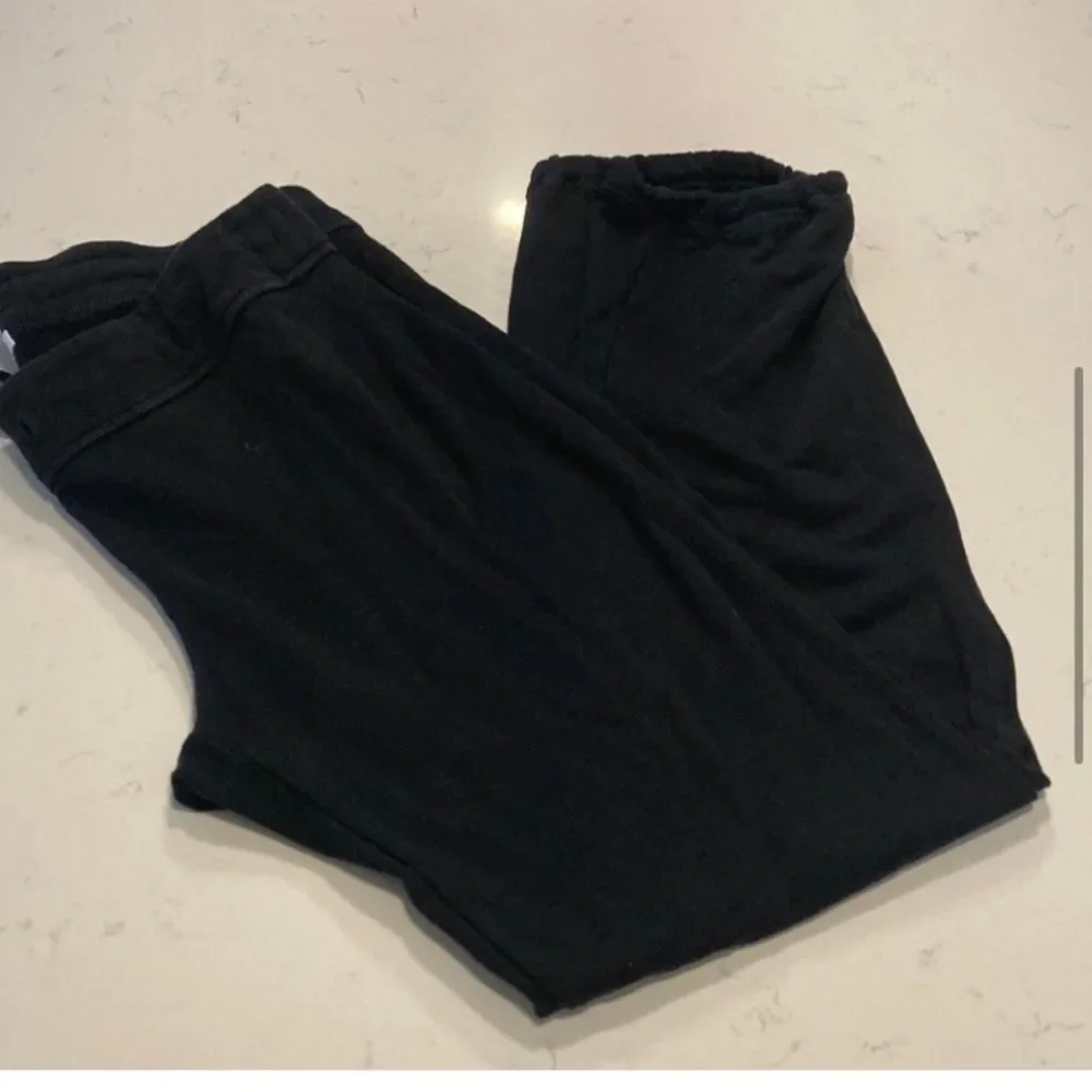 James Perse 100% Supima Cotton French Terry Black Low-Rise Back Pocket Joggers 2